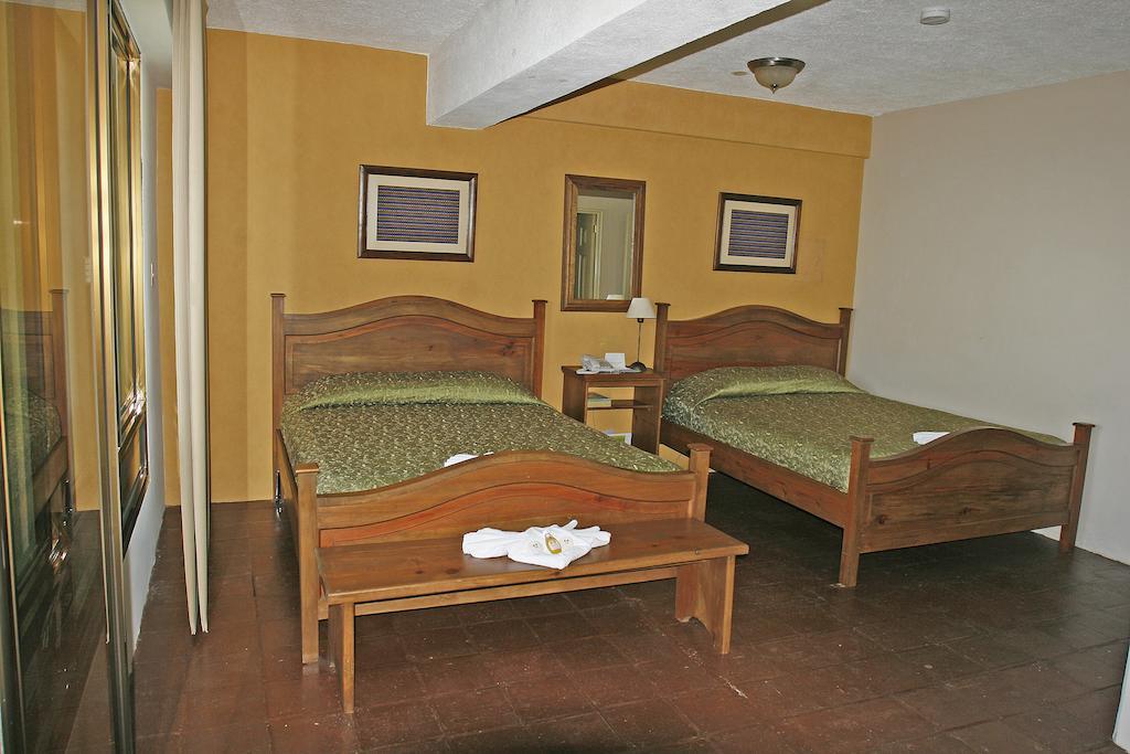 Hotel La Riviera de Atitlán Panajachel Quarto foto
